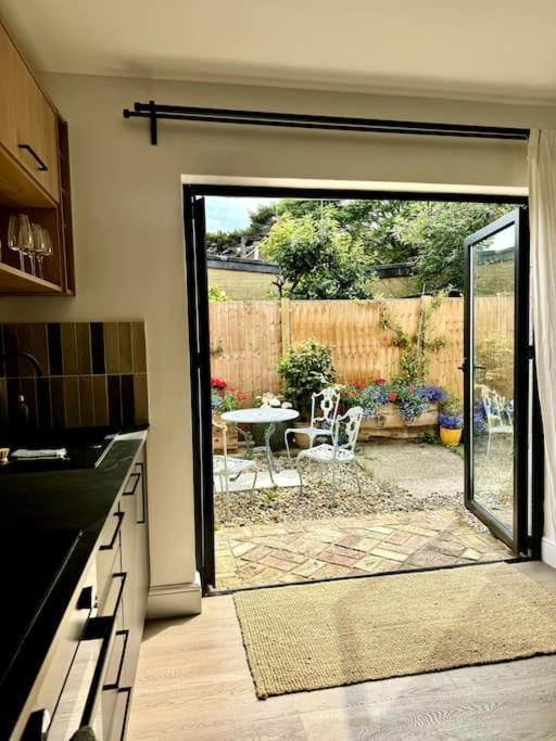 Beachside With Courtyard Birchington-on-Sea