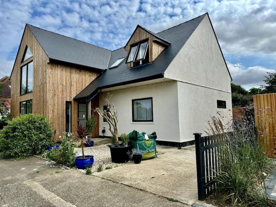 Beachside With Courtyard Apartment Birchington-on-Sea